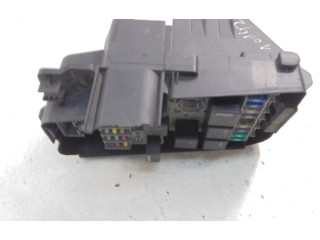 Блок предохранителей 8690698, 8690698 Volvo XC90