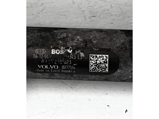 Топливная рампа 30777554, 0445215023   Volvo V70  