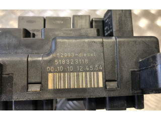 Блок предохранителей 9452993, 518323118 Volvo XC90