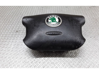 Подушка безопасности водителя 1U0880201K   Skoda Octavia Mk1 (1U)