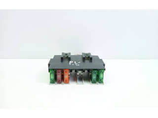 Блок предохранителей Opel Meriva A