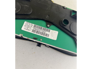 Панель приборов P8200377202, 8200377202F   Dacia Logan I       