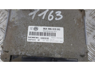 Řídící jednotka 06A906019BQ Volkswagen Golf IV 1999