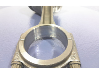  Поршень  04LA, 04LA  Skoda Octavia 985  