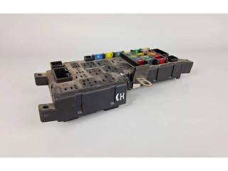 Блок предохранителей  30728008   Volvo XC90    