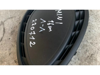 Другая деталь салона