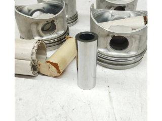 Поршень M116 1160300318, A1160300318 Mercedes-Benz S W126