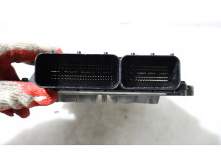 Блок управления двигателем Блок управления 0281012103   Volvo V50