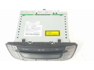 Радио/ проигрыватель CD/DVD / навигация