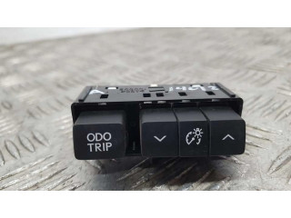 Блок управления 15D052   Lexus IS III XE30