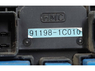 Блок предохранителей 911981C010   Hyundai Getz    