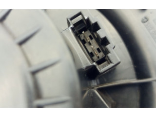 Вентилятор печки 6Q1820015C, BEHR Skoda Fabia Mk1 (6Y)