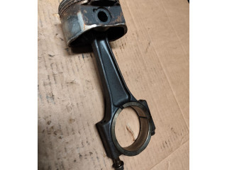  Поршень с шатуном    Jeep Cherokee III KJ  