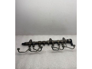 Vstřikovací lišta 8571569, 0445216051   BMW 5 G30 G31     