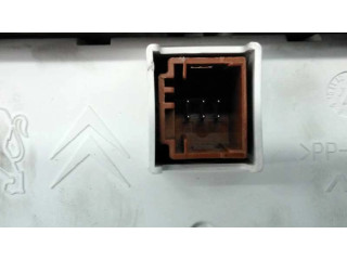 Панель приборов 9676464480, E3-B2-44-3   Peugeot 5008       