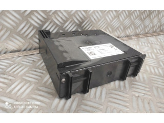 Блок предохранителей 15513163 Opel Astra K