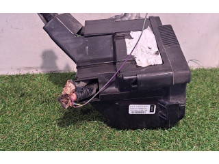 Блок предохранителей EV1T14K012, EV1T14K012 Ford B-MAX