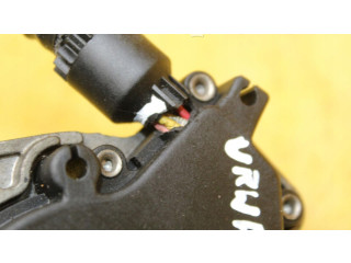 Блок управления редуктора коробки передач (раздатки)    Volkswagen PASSAT B4