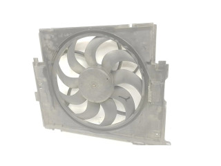 Вентилятор радиатора     17427640508    BMW 7 G11 G12 2.0