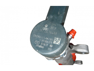 Топливная рампа 03L089N   Volkswagen PASSAT B7 USA   для двигателя CFGB