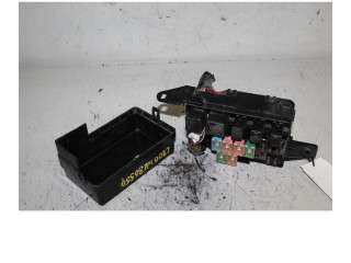 Pojistková skříňka MR522940 Mitsubishi L200 1996