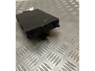 Блок предохранителей 32142591 Volvo XC90