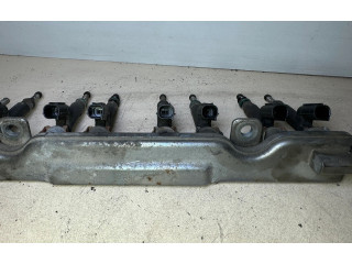 Vstřikovač 2140824, 2104484 Nissan Juke I F15 HR16DE