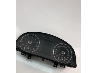 Панель приборов 2K5920876G   Volkswagen Caddy       