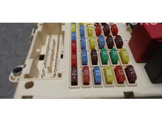 Блок предохранителей  46558758, 50506305   Alfa Romeo GT    