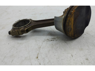  Поршень с шатуном    Maserati Quattroporte  