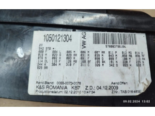   Pojistková skříňka    Volkswagen Tiguan 2010