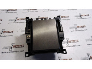 Передний держатель чашки