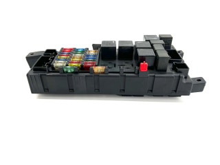 Блок предохранителей 8678449, 518785100 Volvo XC90