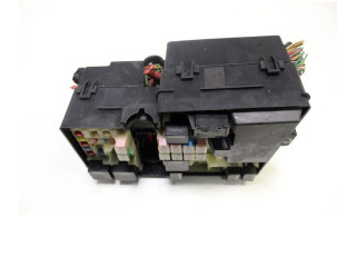 Блок предохранителей 8688040, 318789120 Volvo C70