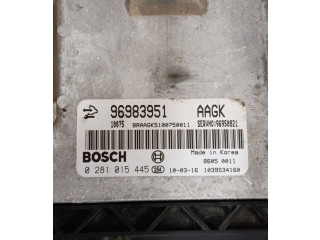 Блок управления двигателя 96983951, 0281015445 Chevrolet Cruze