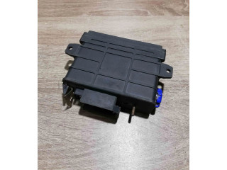 Řídící jednotka 5DA00477303, 811907397A Audi 100 200 5000 C3 1982