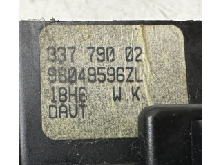 Подрулевой шлейф SRS 33779002, 61620011   Peugeot Expert