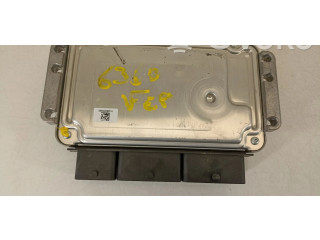 Блок управления двигателя 237105748R   Renault Twingo III