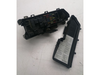 Блок предохранителей 9494210 Volvo V70