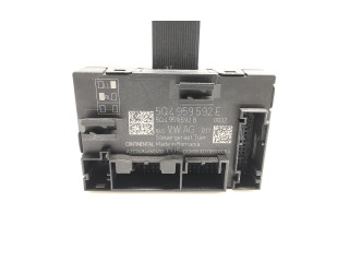 Блок управления 5Q4959592E, A2C7494660400   Skoda Octavia Mk3 (5E)