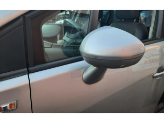 Зеркало электрическое        Opel Meriva B  2010 - 2016 года   