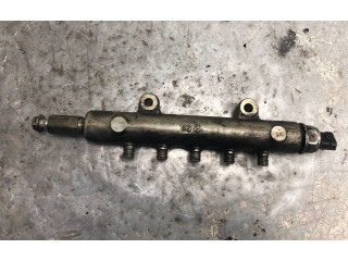 Vstřikovací lišta Mitsubishi Pajero