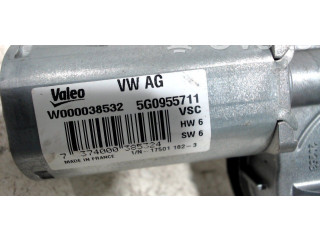 Моторчик заднего дворника 5G0955711    Volkswagen Golf VII