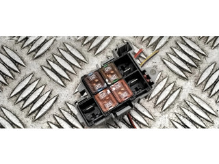 Блок предохранителей    Volvo V70    