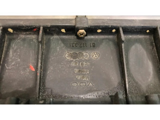 Přístrojová deska Audi 80 90 S2 B4 1991 81117331, 81117332