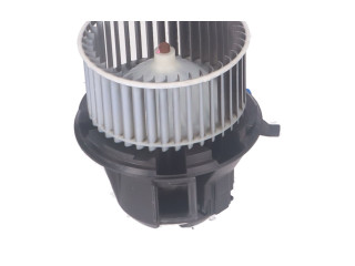 Вентилятор печки 272102302R Renault Twingo III