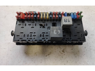 Pojistková skříňka 171941813D Volkswagen PASSAT B3 1991