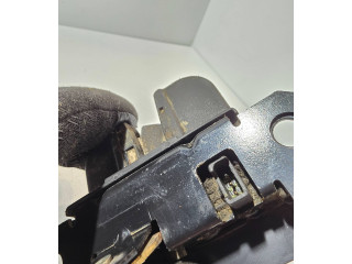 Zámek zadních dveří 2K0827505C Volkswagen Caddy 2006