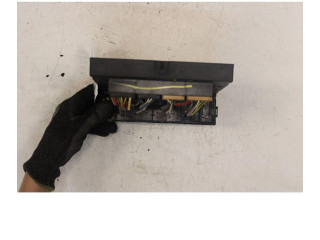 Блок предохранителей 8P0907279N   Audi TT TTS Mk2    