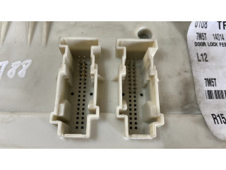 Pojistková skříňka 7M5T14014DB, R15R19F110 Ford Focus 2007